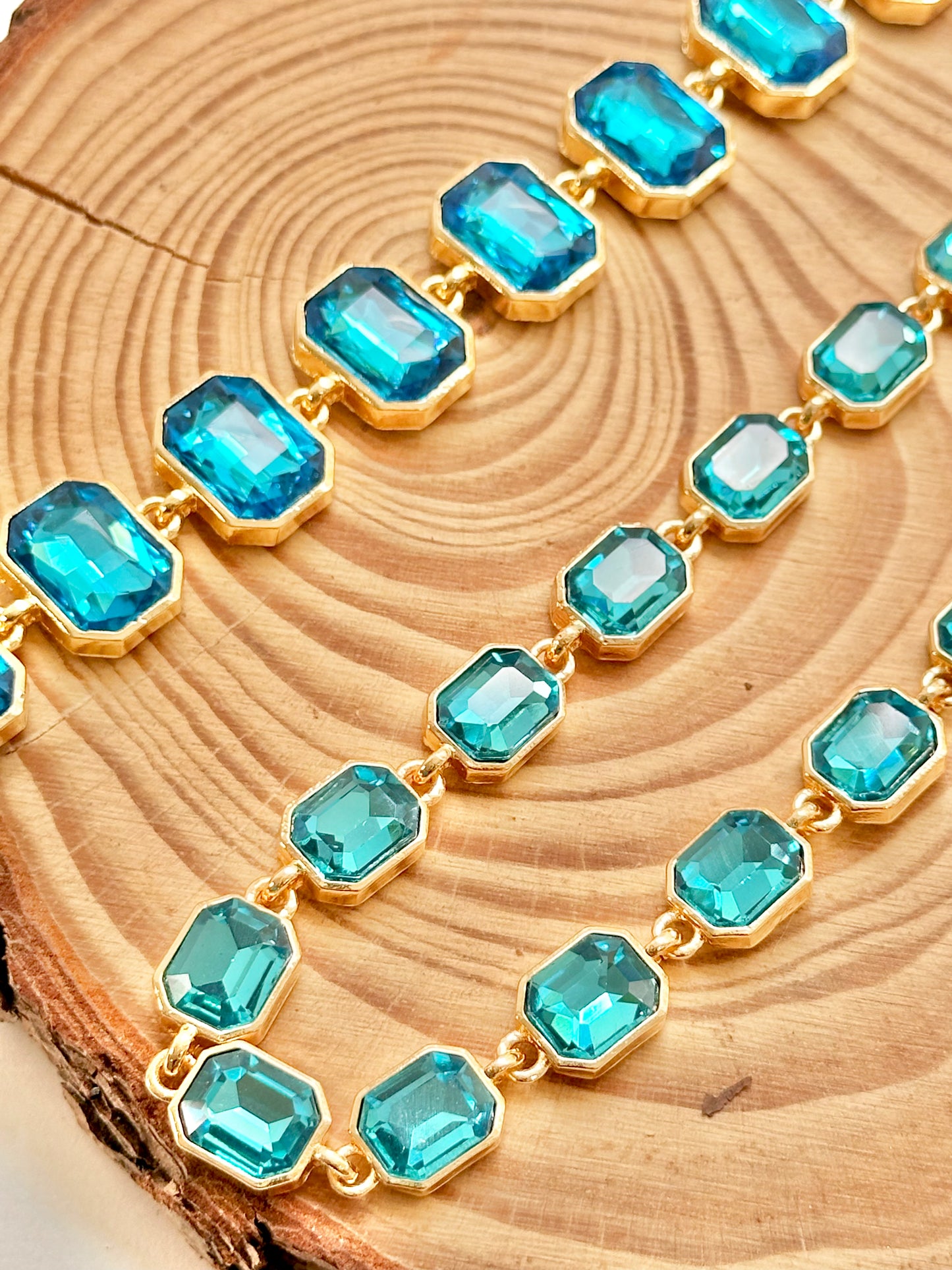 Colar em Zirconia Azul