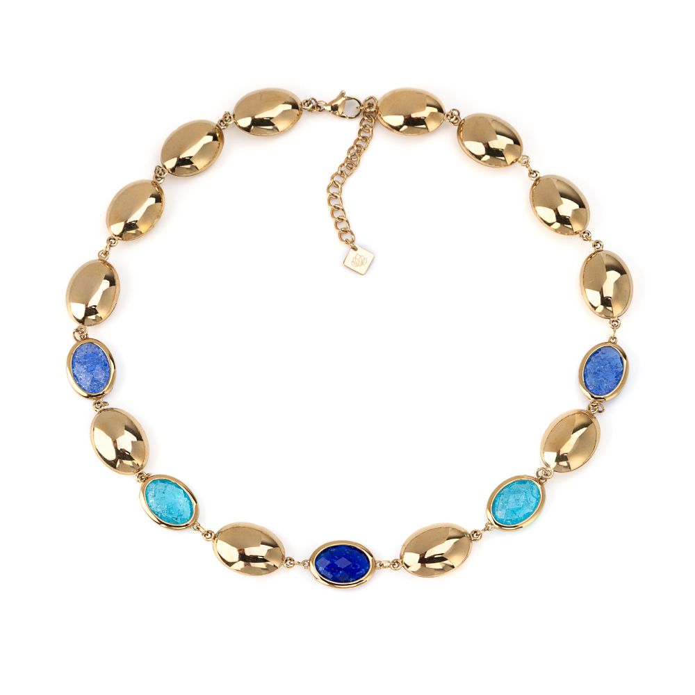 Colar dourado com pedras