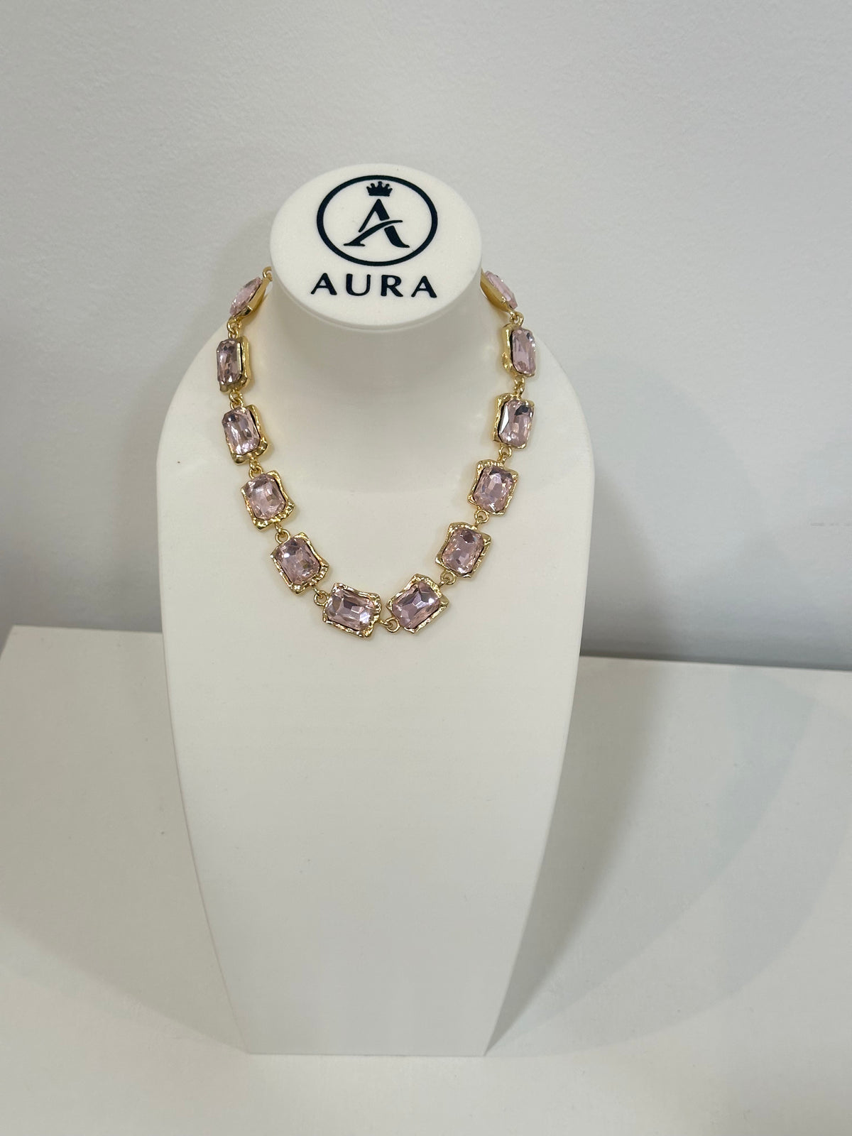 Colar pedras rosa