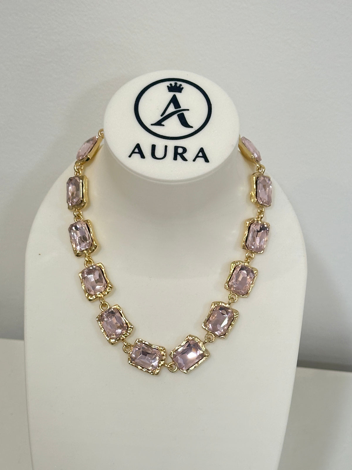 Colar pedras rosa