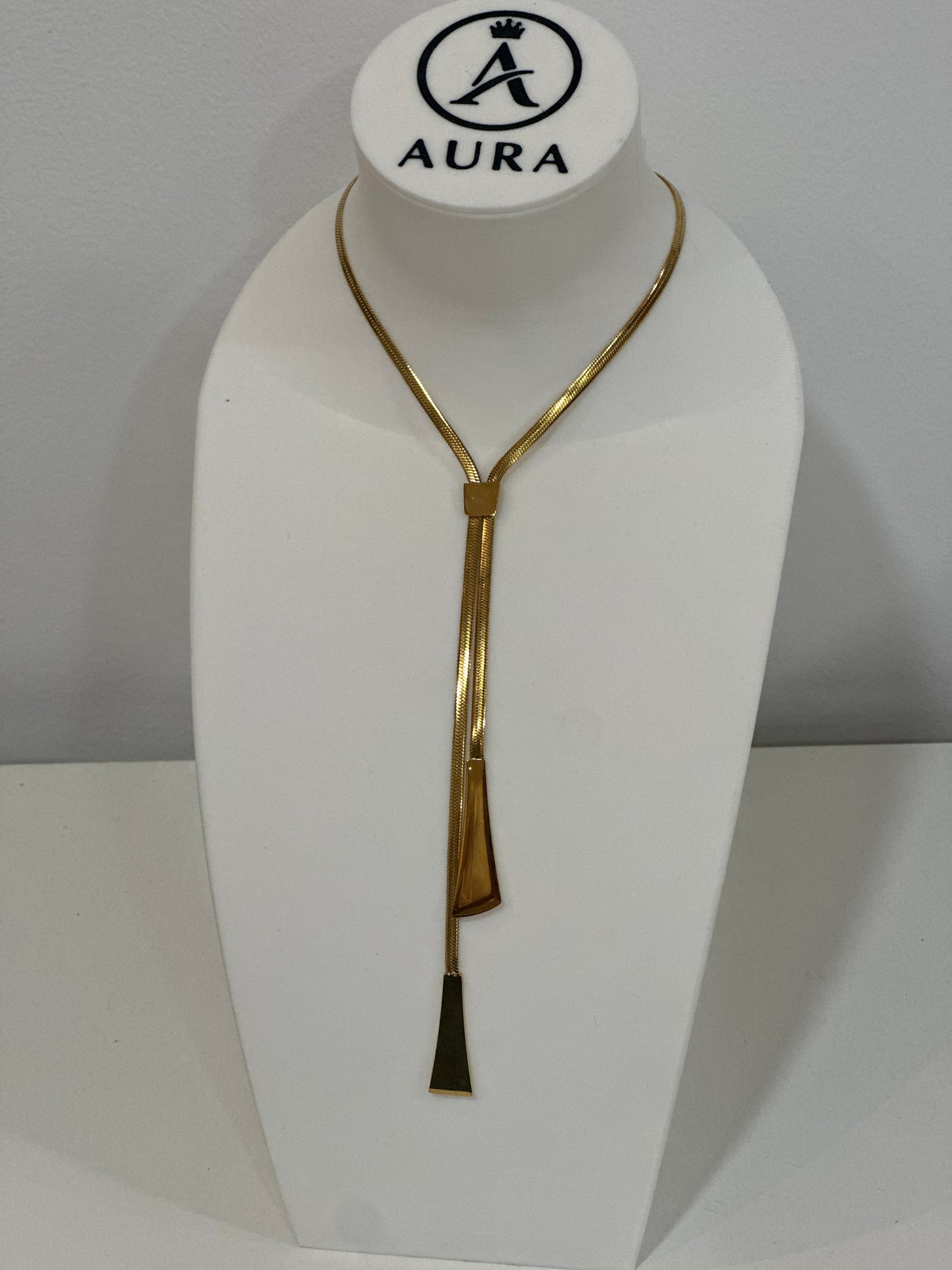 Colar gravata