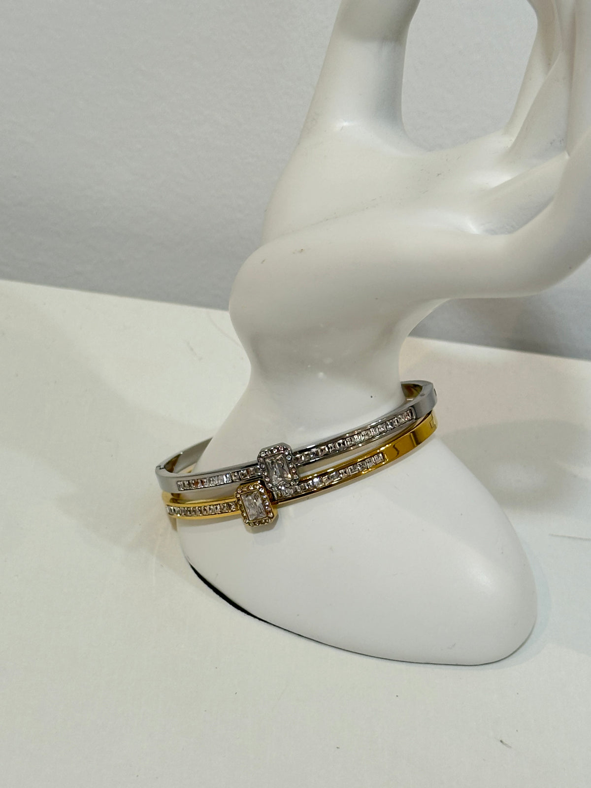 Bracelete com brilhantes