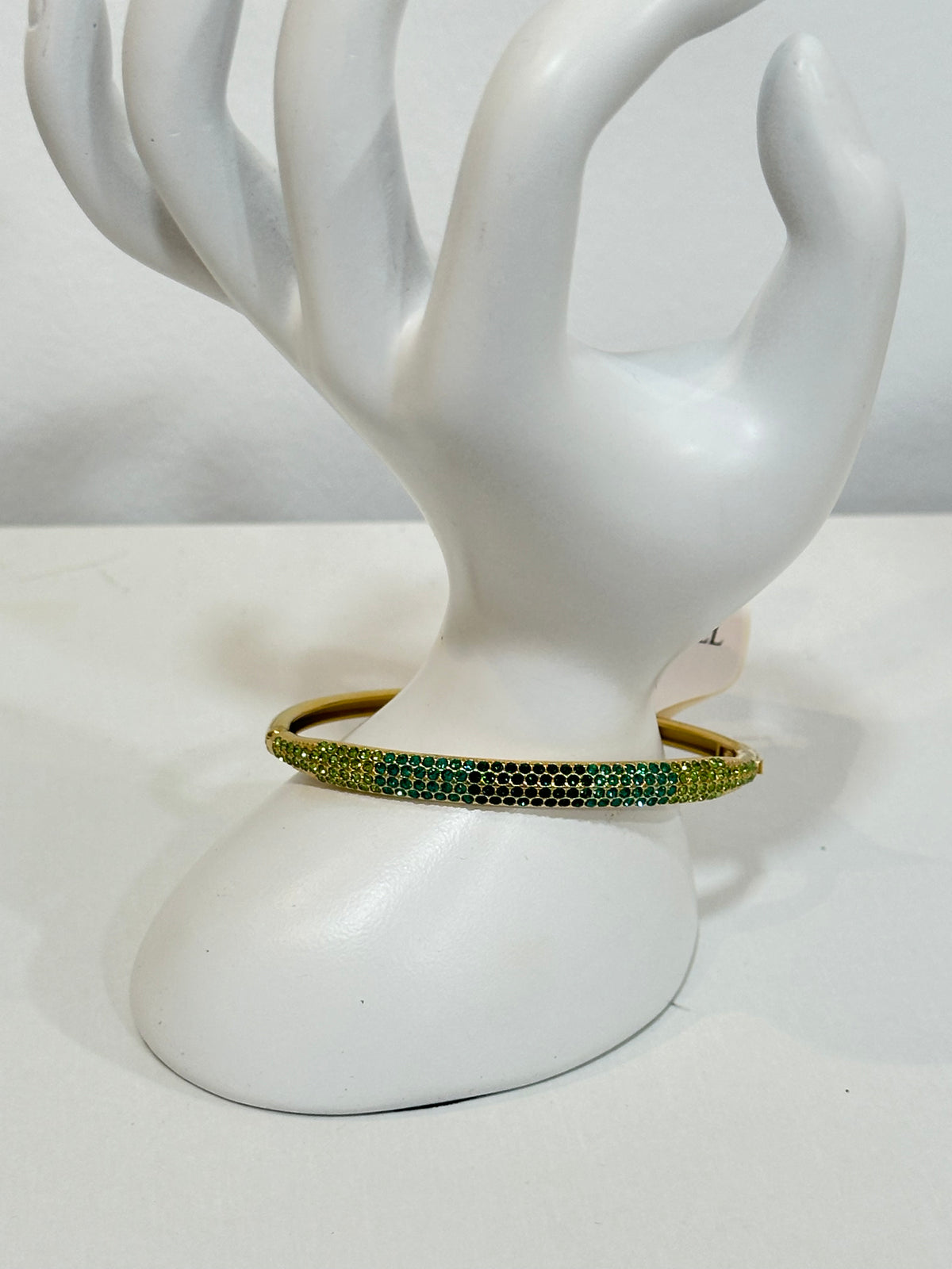 Bracelete com brilhantes verde