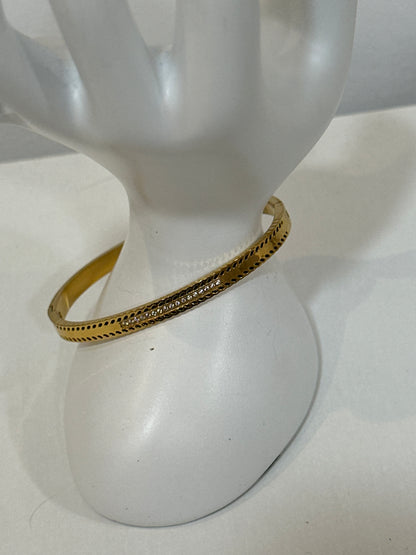 Bracelete com pedras