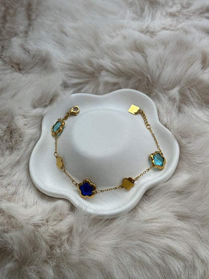 Pulseira flores com pedras azul