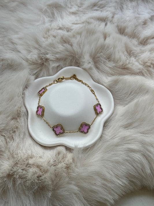 Pulseira trevo rosa com brilhantes
